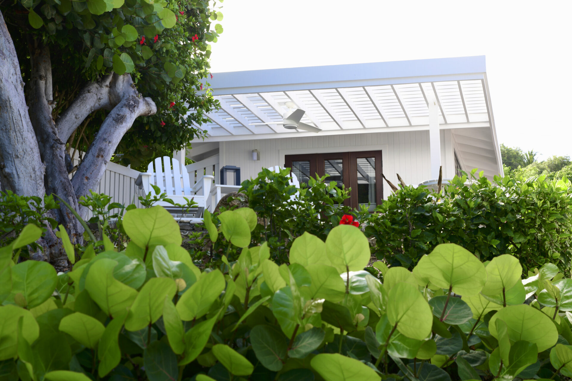 adv casa blanca villa entrance