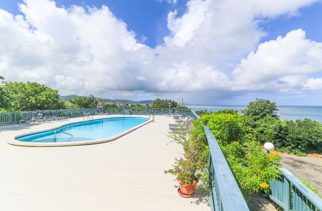 bettys hideaway pool