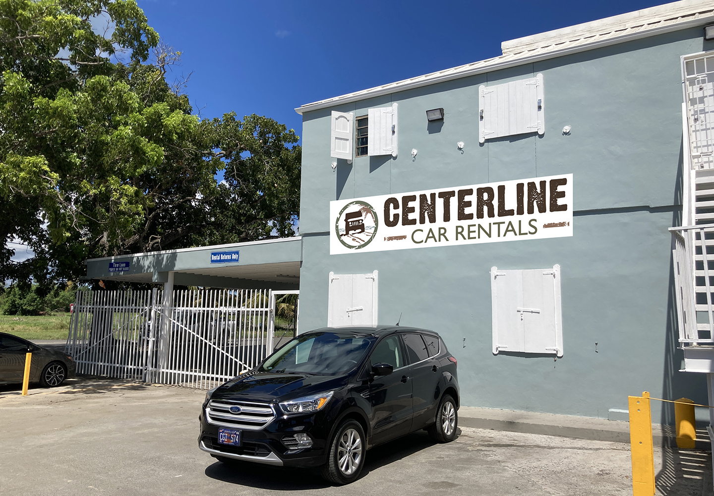 custom centerline car rentals CCR La Reine with in line logo