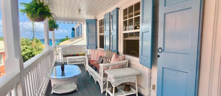 edit historic properties queen street villas deck sanni craft 1024x448 1 768x336