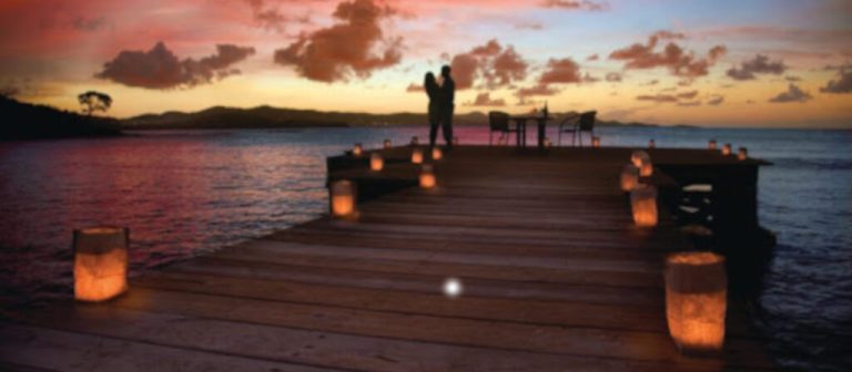 edit st croix on screen the bachelor sunset 1024x448 1 768x336