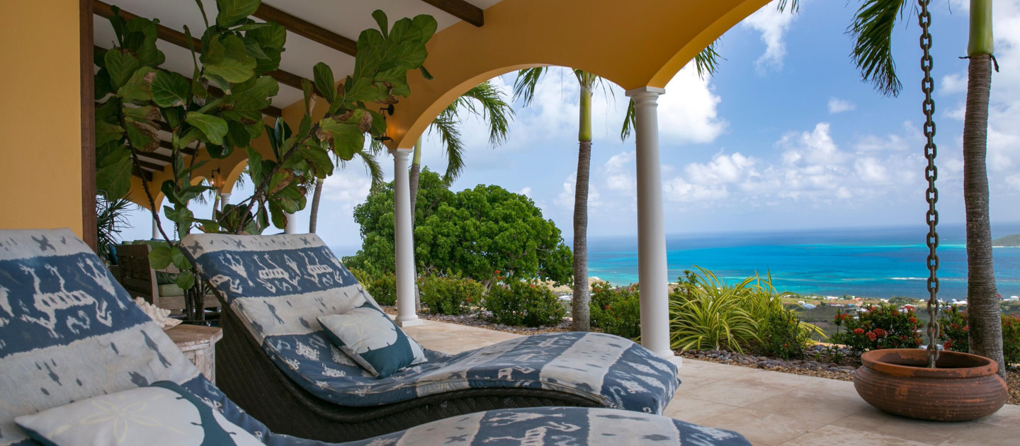 feat calabash vacations polaris pointe lounger view
