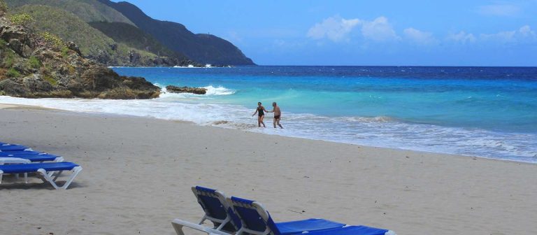 feat davis bay beach 03 768x336