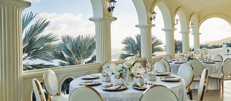 gallery castle st croix white tables outside 768x337