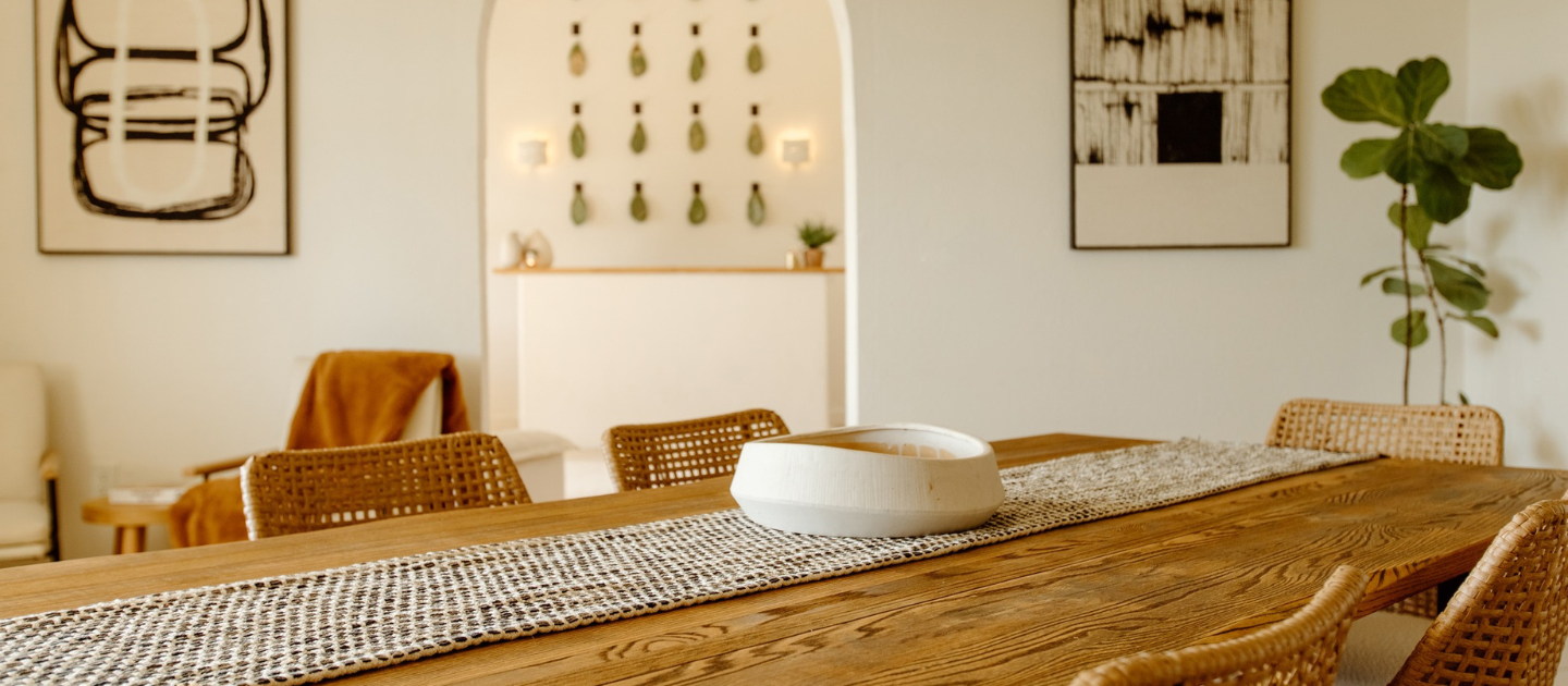 gallery cove hotel dining table