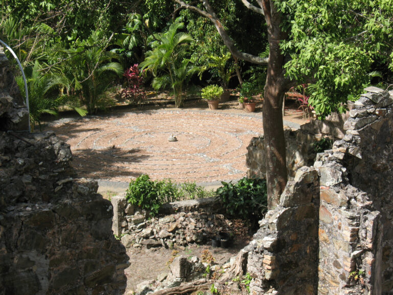 estate mt washington 2014 0724 Labyrinth Looking Down Through Ruins 1 768x576