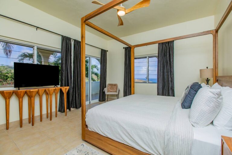 kings abode bedroom 768x512