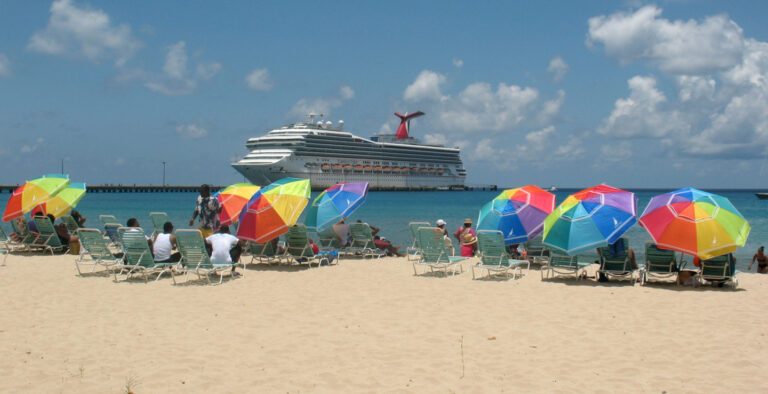 fredeiksted beach cruise ship 768x394