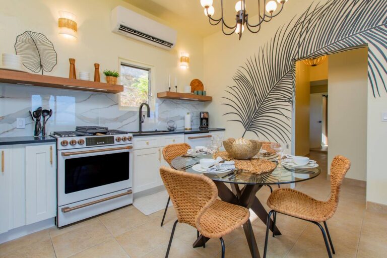 kings abode kitchen 768x512