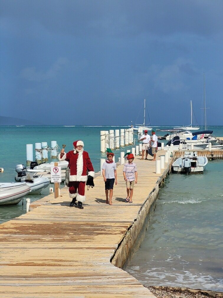 scyc santa at yacht club
